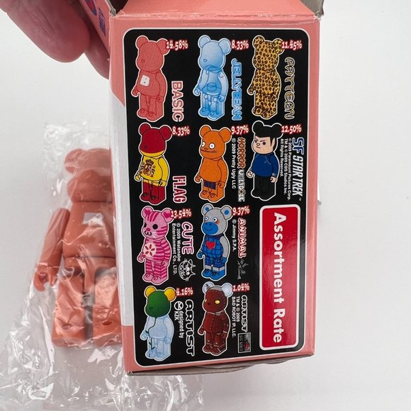 Bearbrick Series 19 Basic R Medicom 100% Figure - Picture 4 of 7